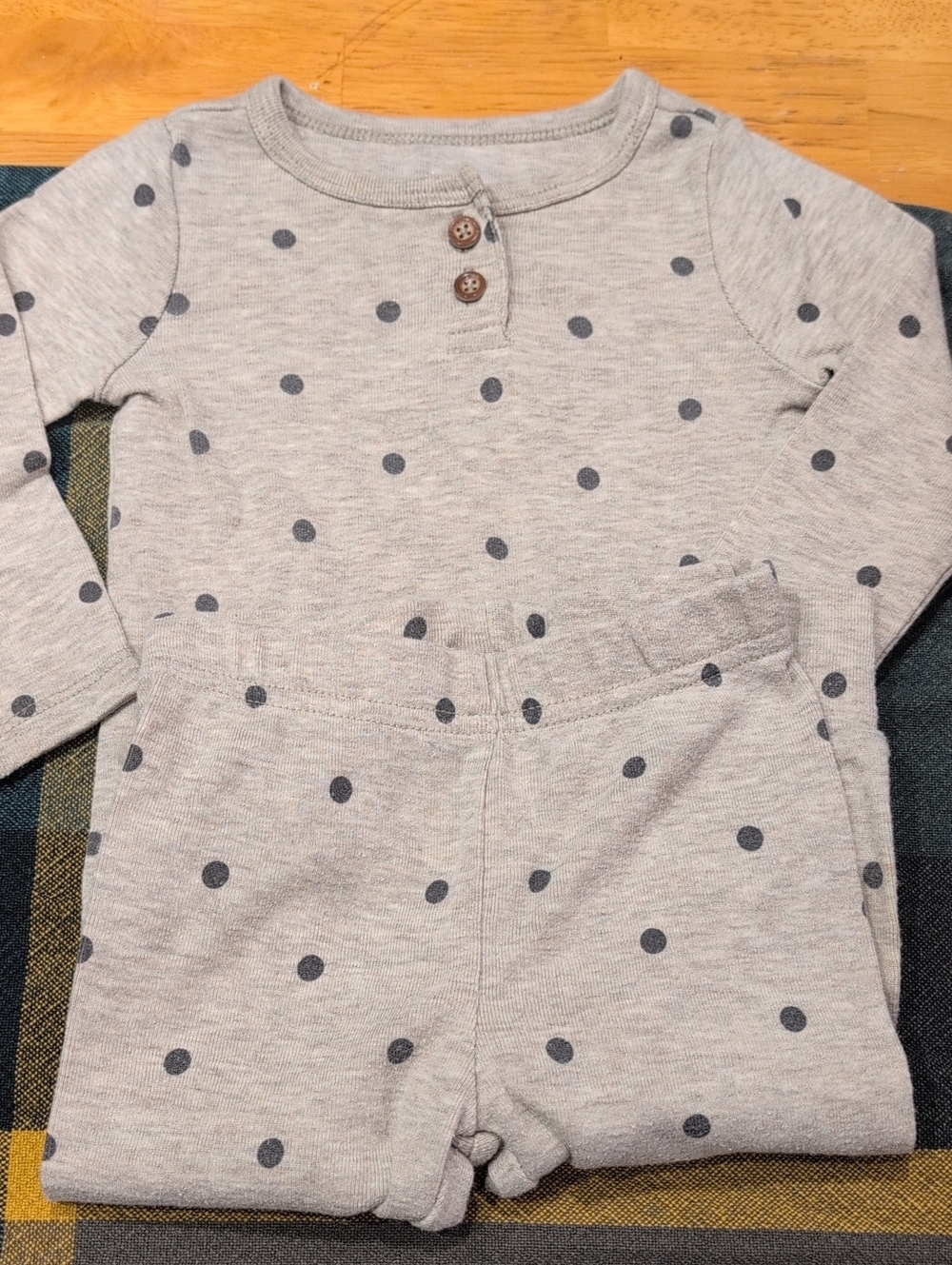 GUC 9M Carter's Heather Oatmeal Gray Tan Long-Sleeve Polka Dot Romper